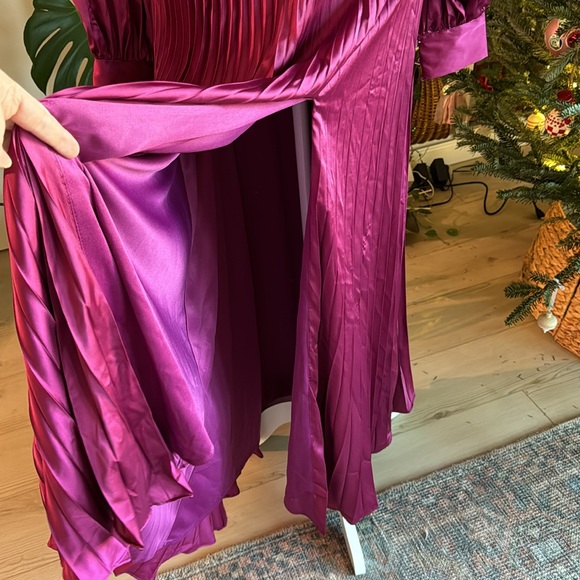 Mac Duggal Pleated Long Sleeve Satin A-Line Gown - Picture 6 of 10